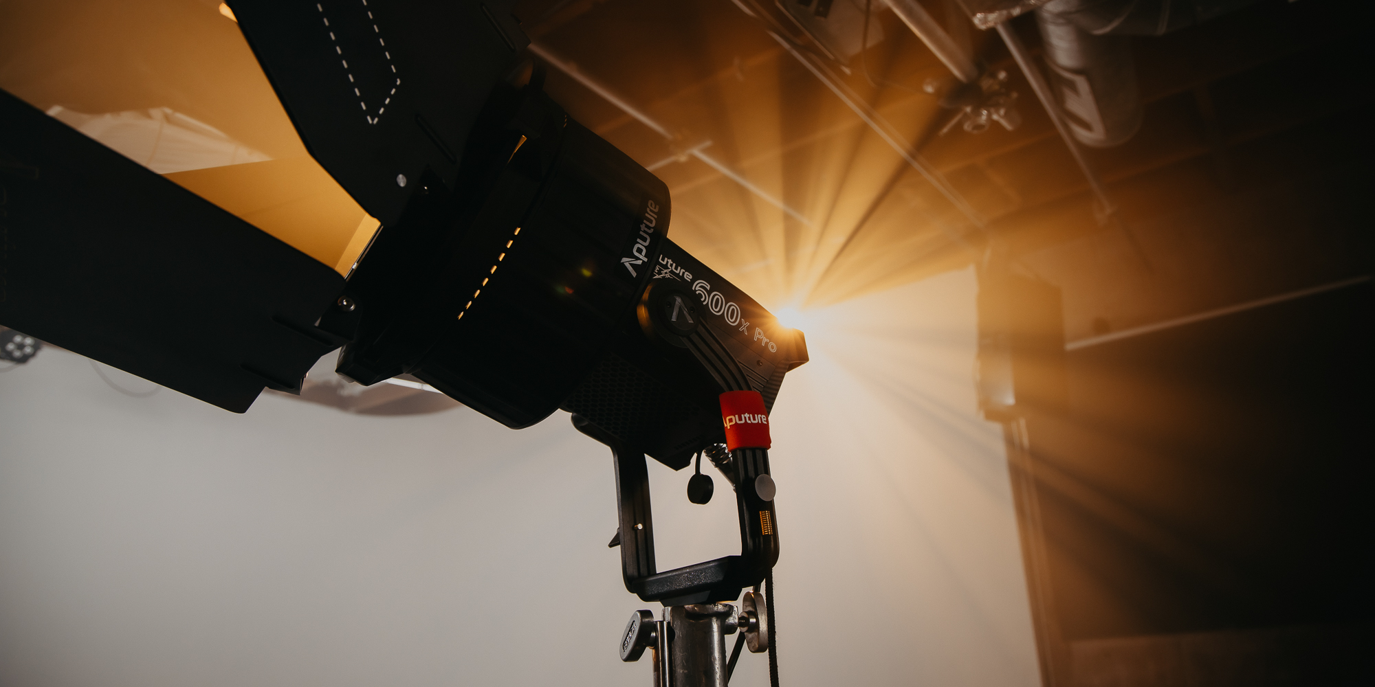 Lampa LED Aputure Light Storm LS 600x Pro - V-mount