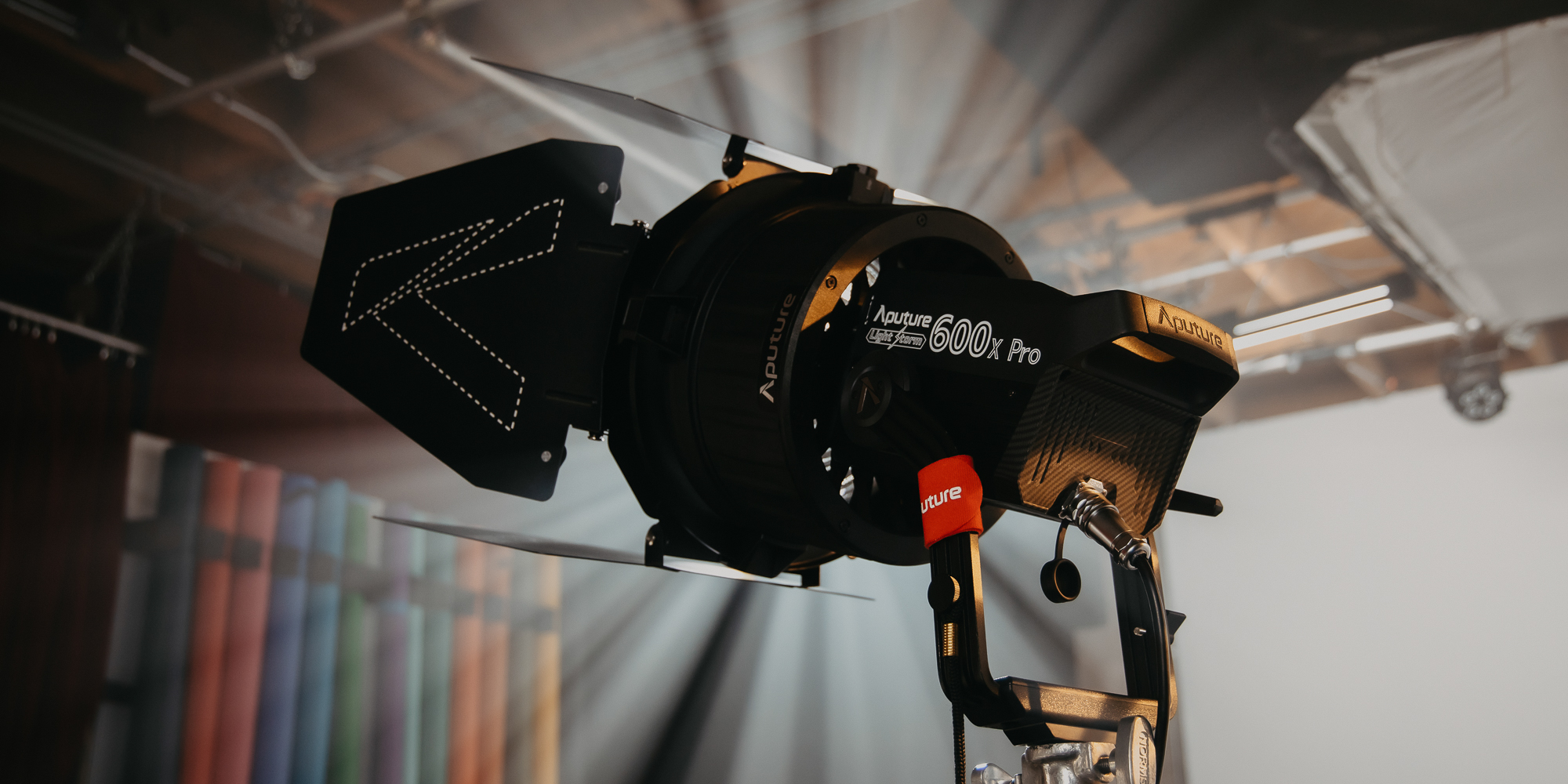 Aputure Light Storm LS 600x Pro LED Lampe - V-Mount