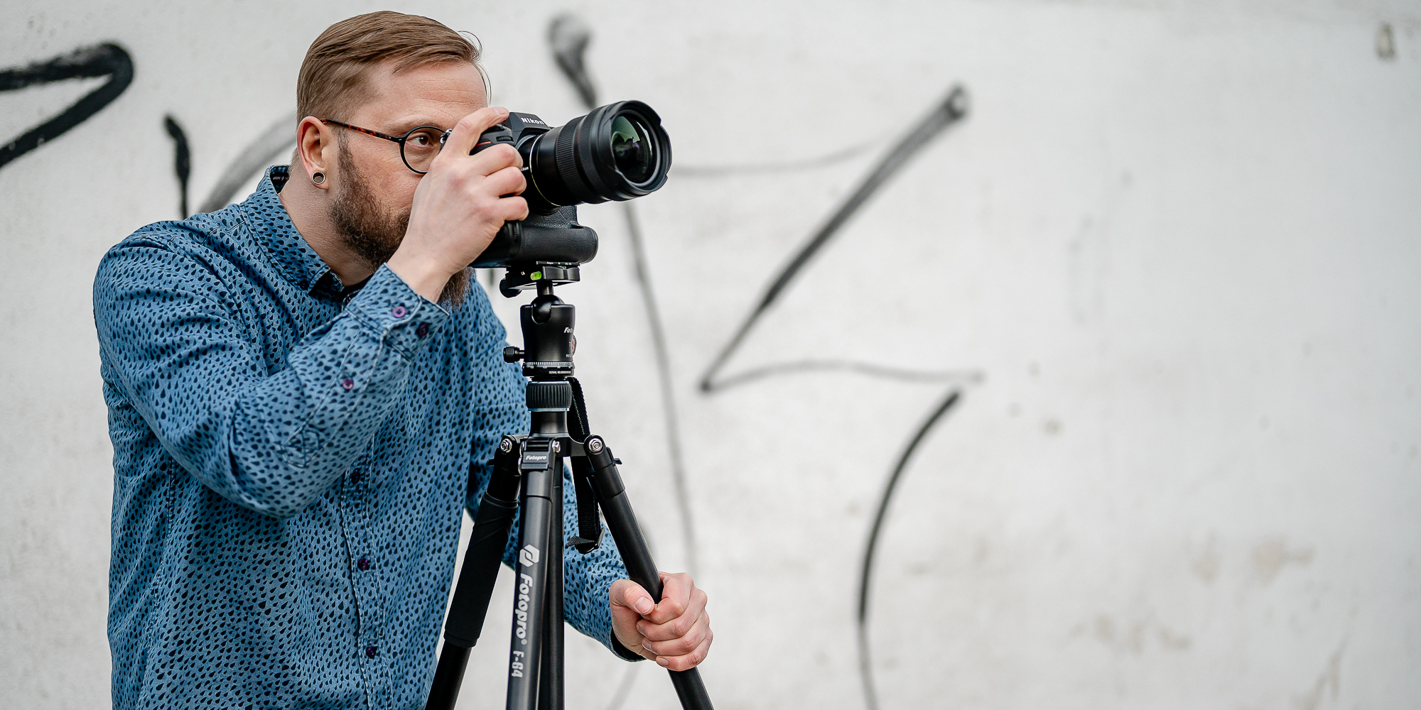 Trépied Fotopro F-64 I-Speedy avec tête de balle T5