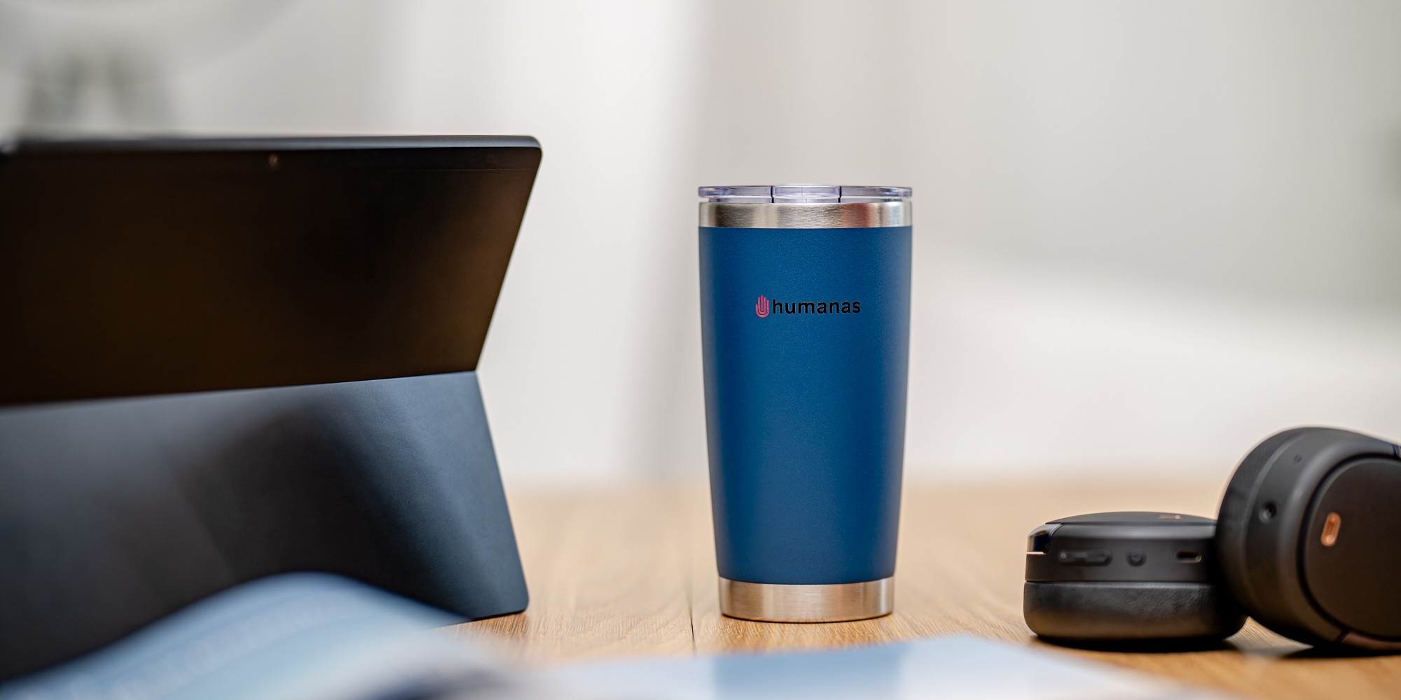 Kubek termiczny Humanas Fluo 600 ml - niebieski