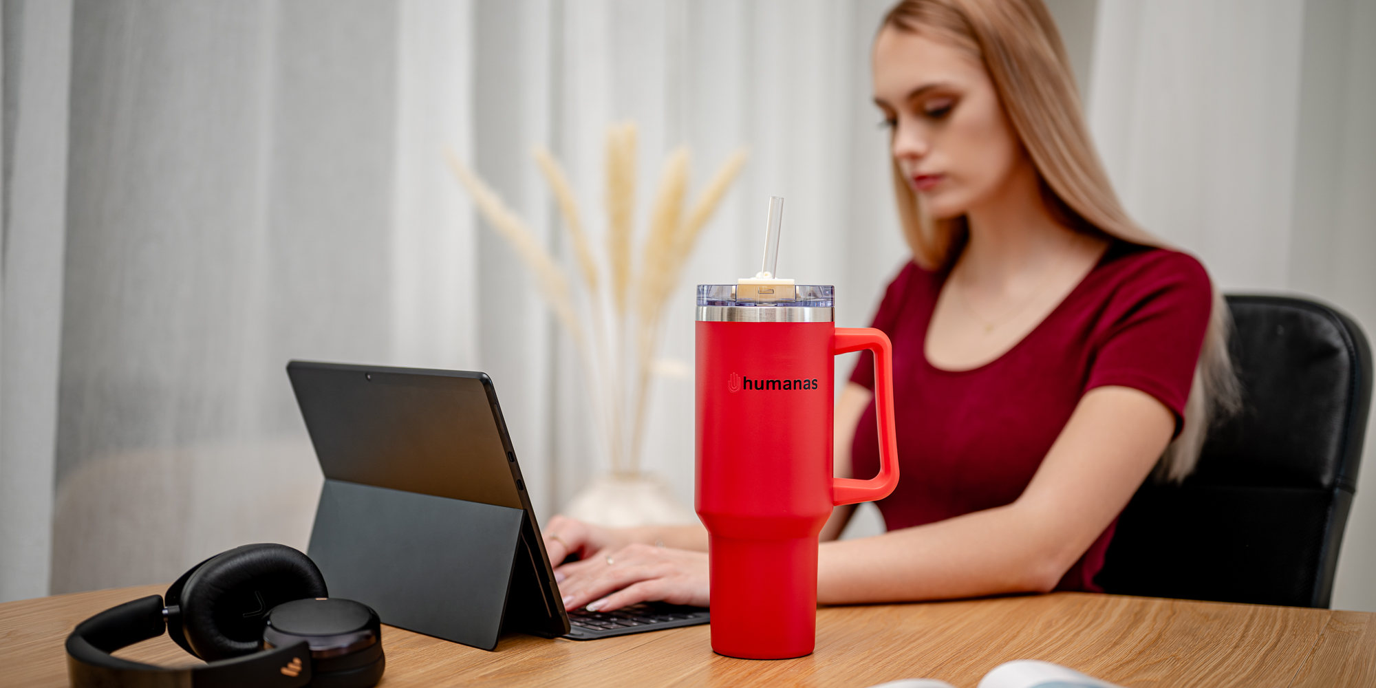 Kubek termiczny Humanas Viva 1200 ml - czerwony