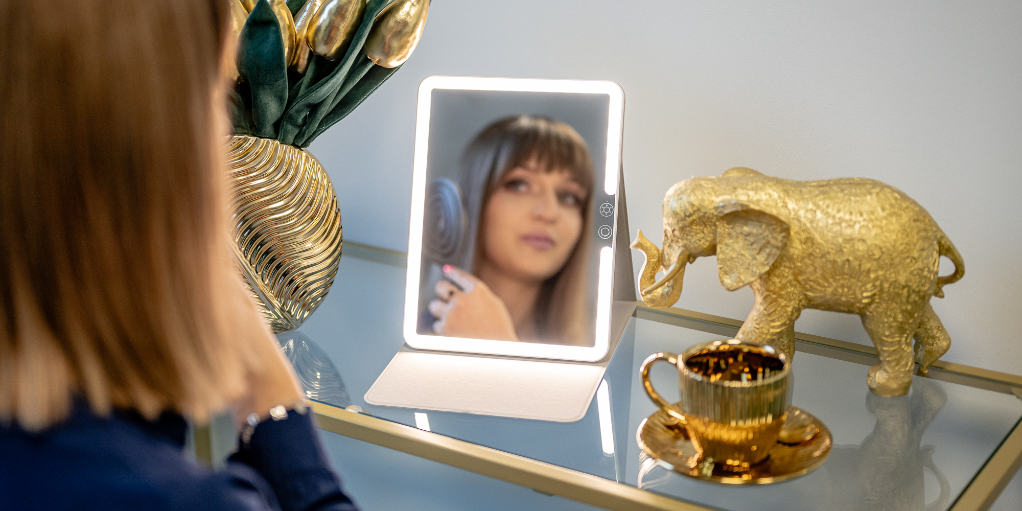 Lusterko do makijażu Humanas HS-ML02 z podświetleniem LED - różowe