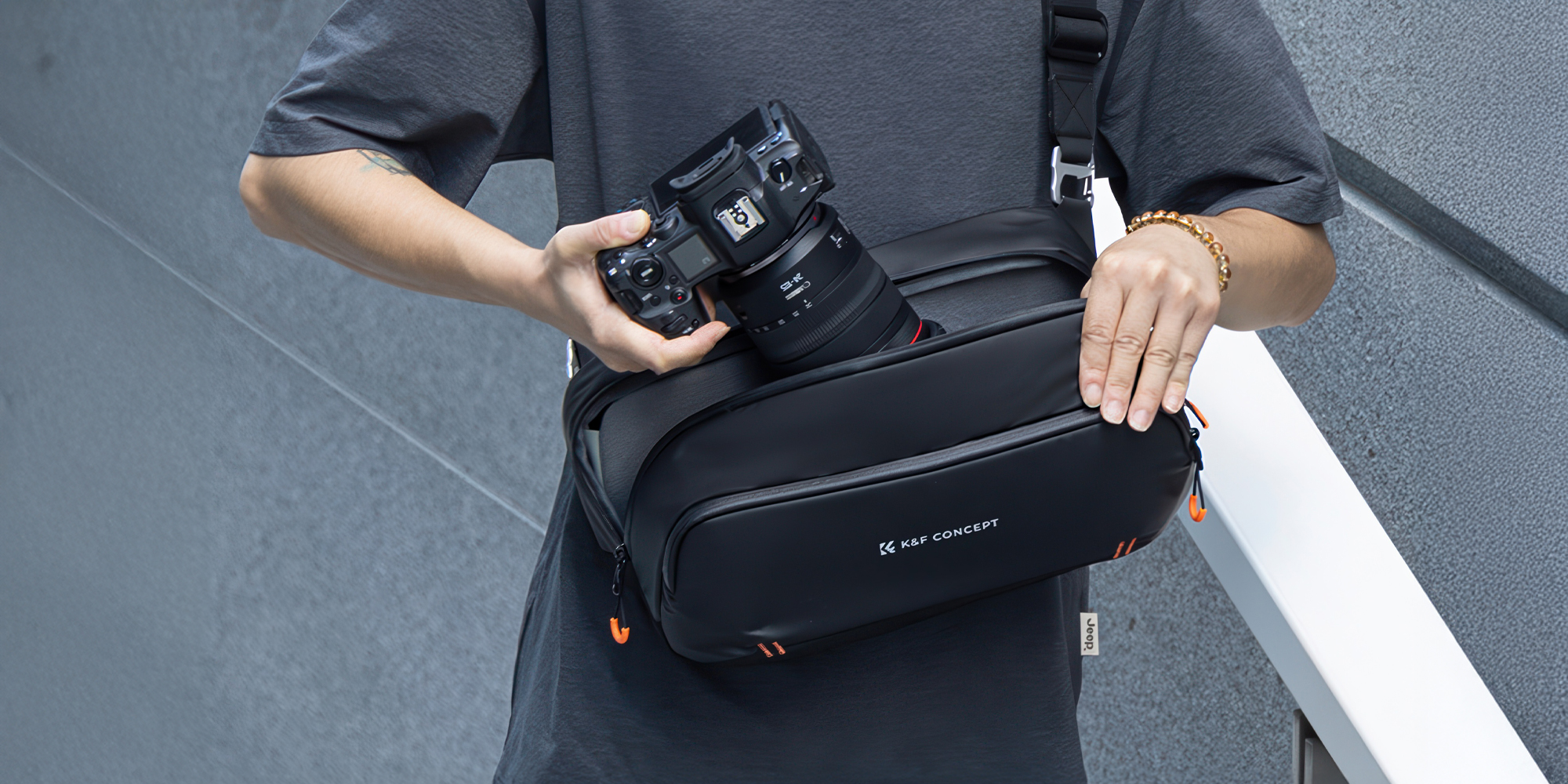 Torba na ramię K&F Concept Urban Wander 17 5 l - czarna - Idealna w podróży i na co dzień