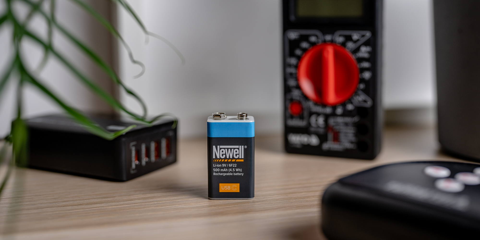 Newell 9V USB-C 500 mAh Battery