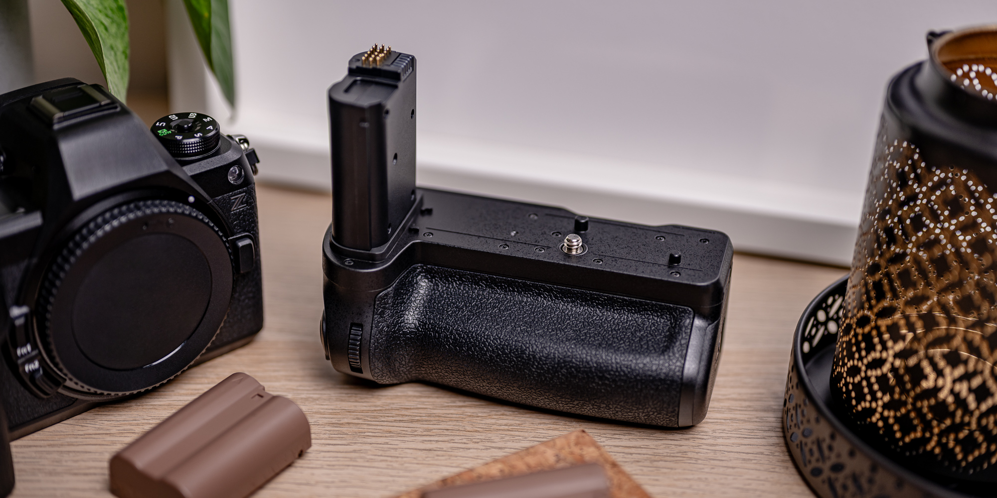 Battery Pack Newell MB-N14 do Nikon