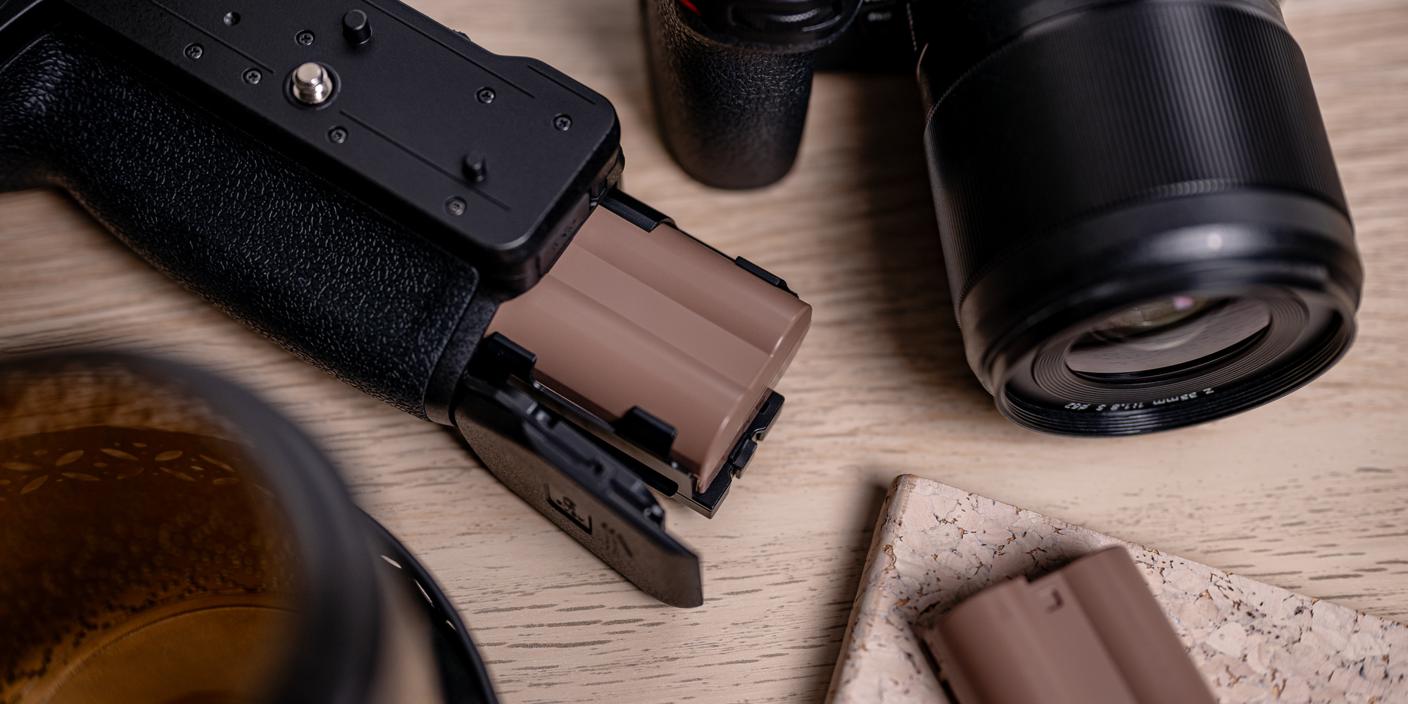 Battery Pack Newell MB-N14 do Nikon