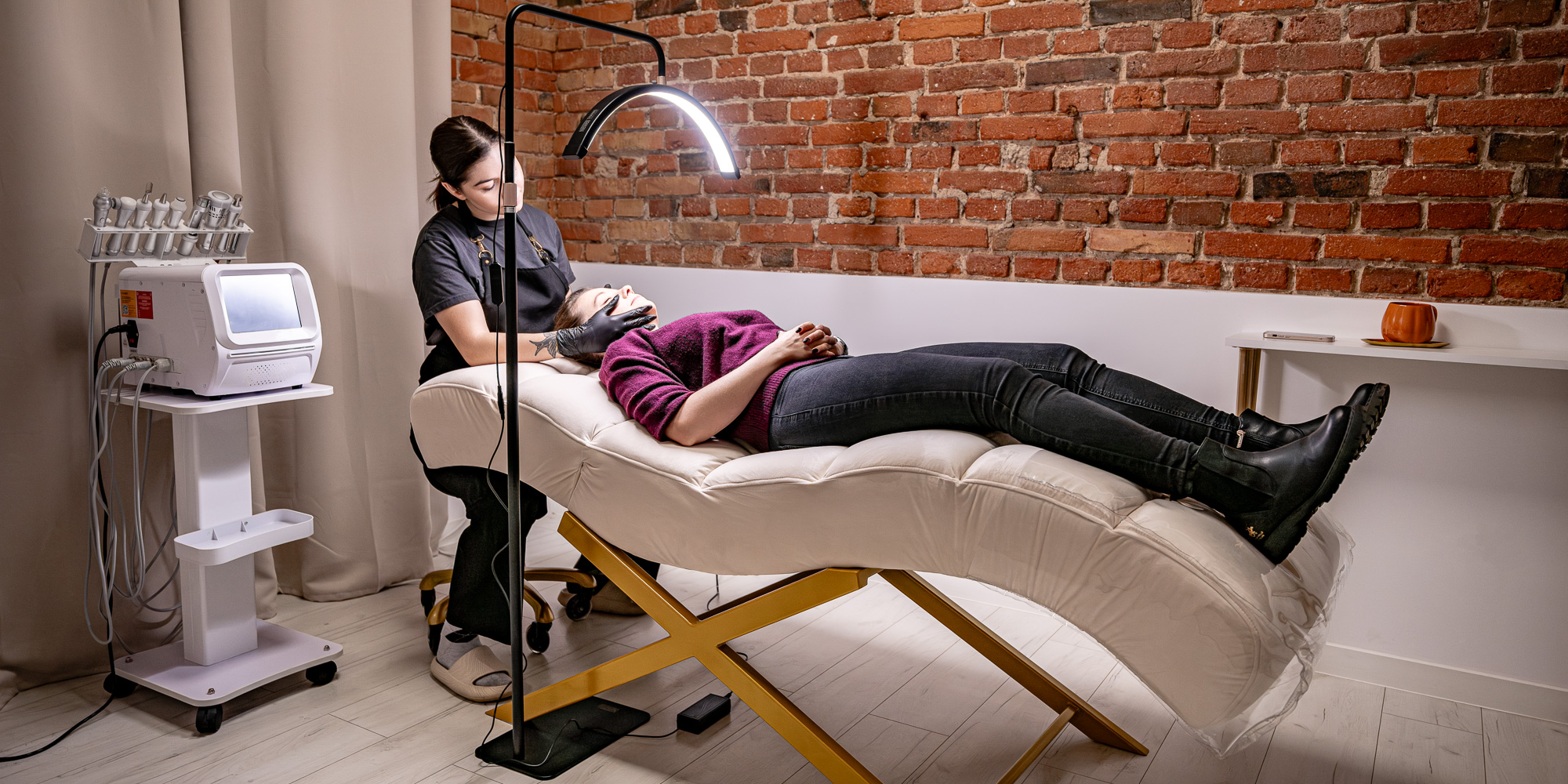 Lampa LED Newell Dianis - czarna