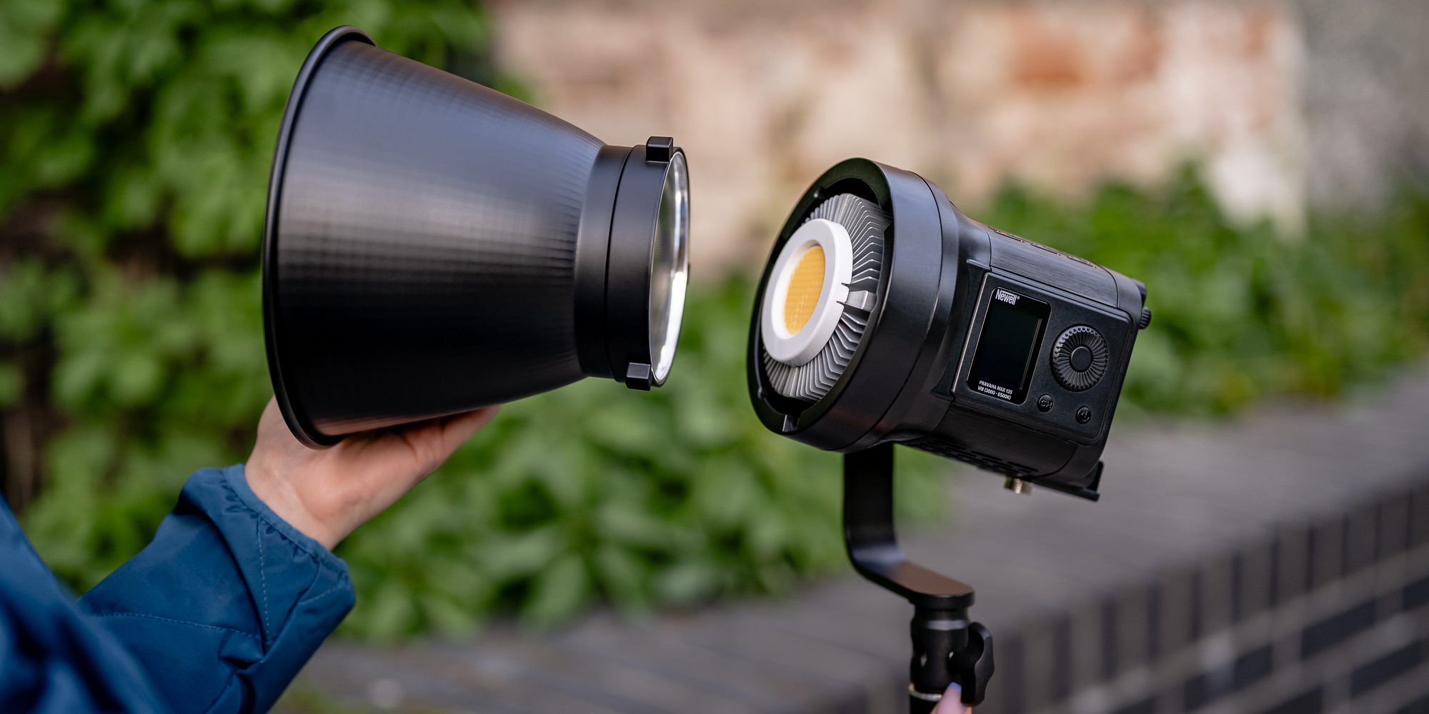 Lampa LED Newell Pravaha Max 135 WB (3000 - 6500 K)