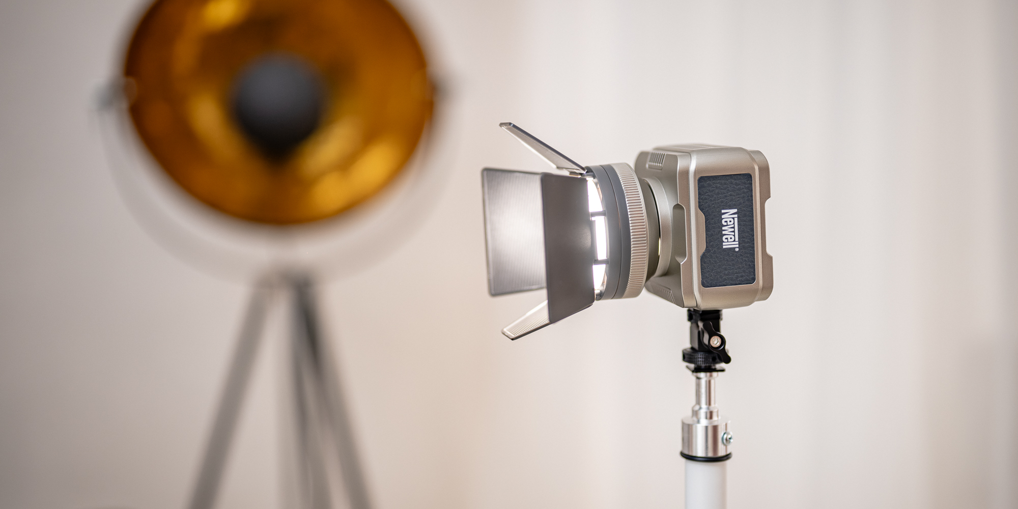 Lampa LED Newell Zora Mini 40 RGB