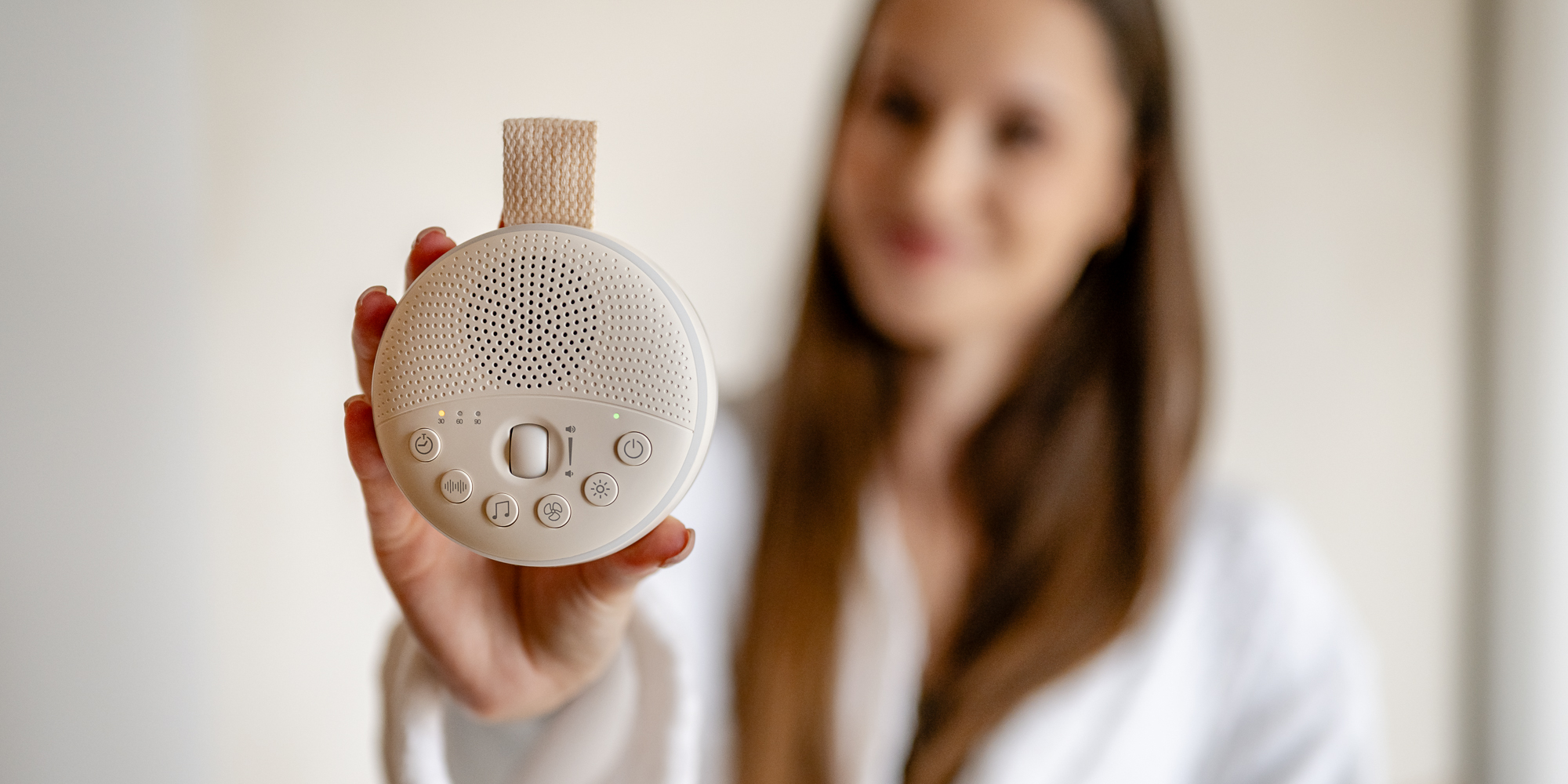 Lampka nocna LED Newell LunaWhisper z funkcją białego szumu