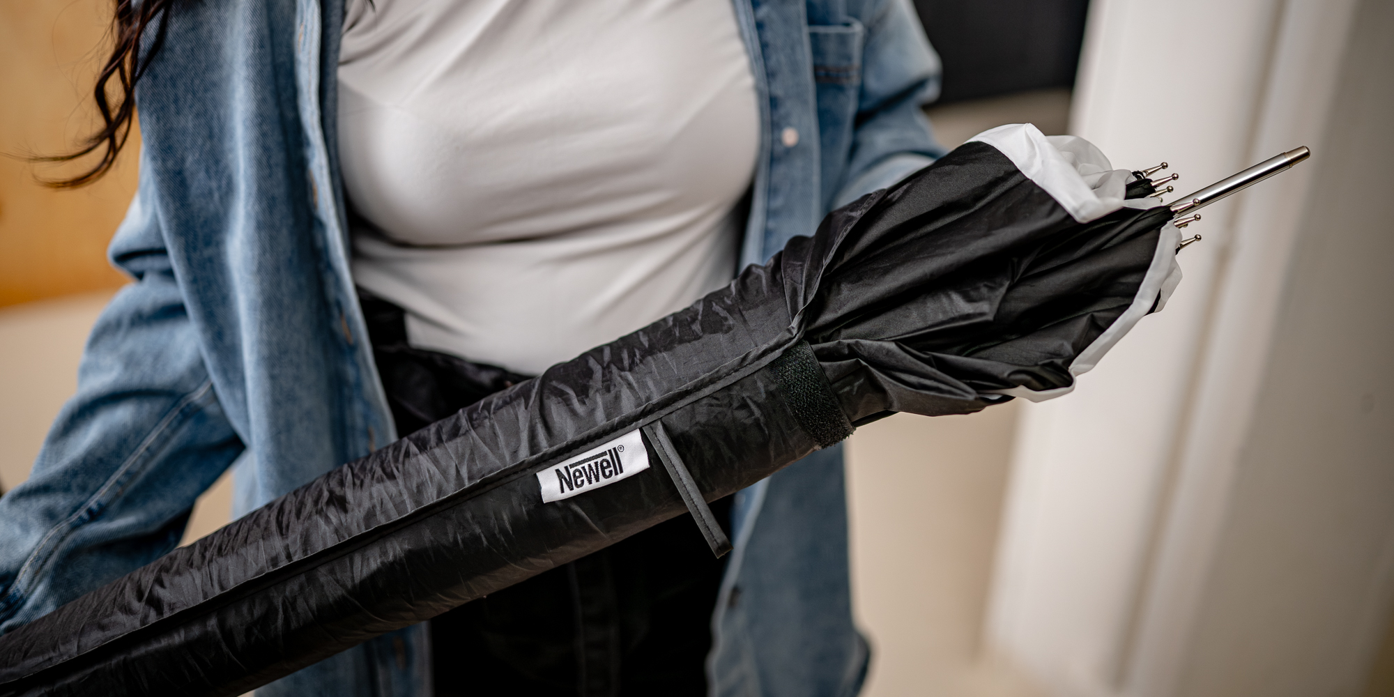 Parasolka-softbox odbijająca Newell 140 cm