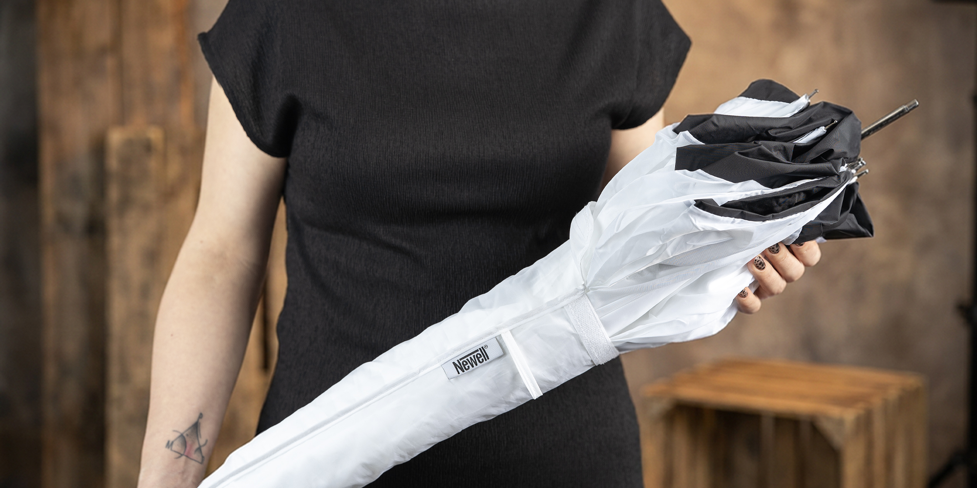 Parasolka-softbox rozpraszająca Newell 140 cm