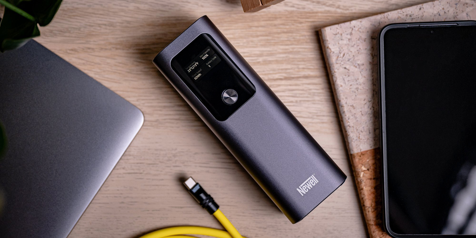 Power Bank Newell Vayu 27000 mAh PD 140 W