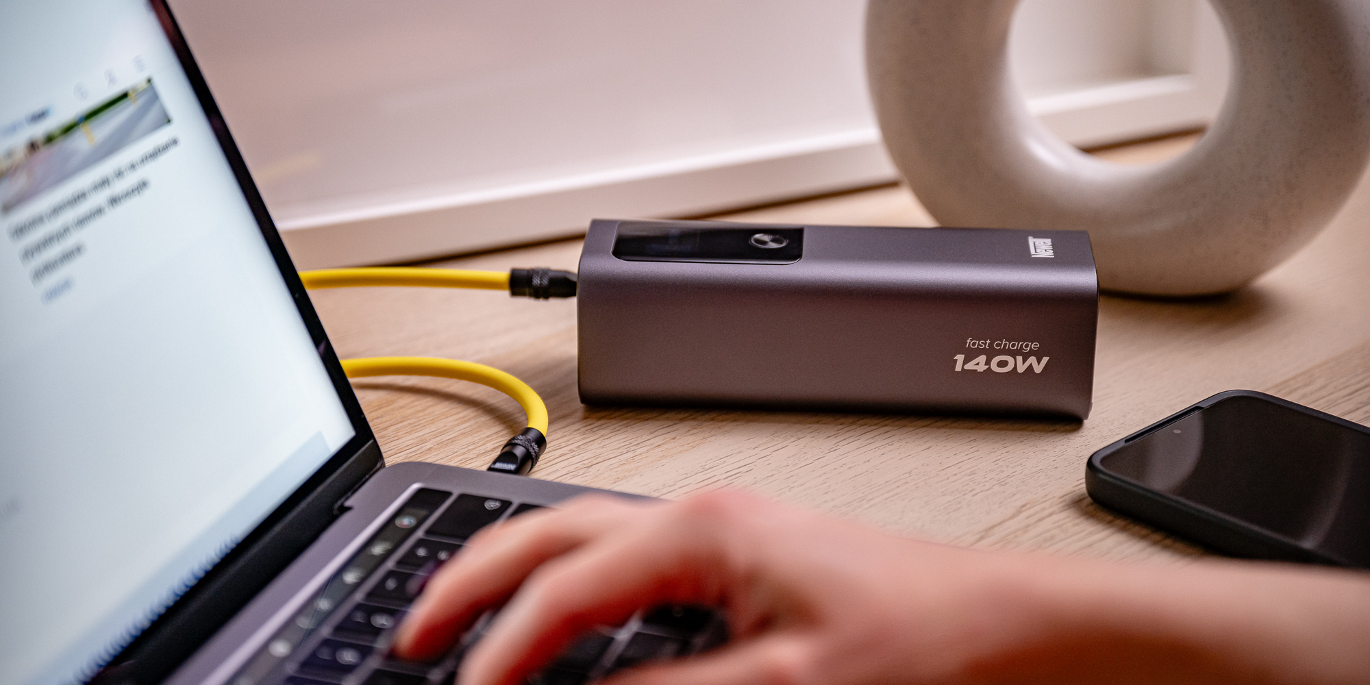 Power Bank Newell Vayu 27000 mAh PD 140 W