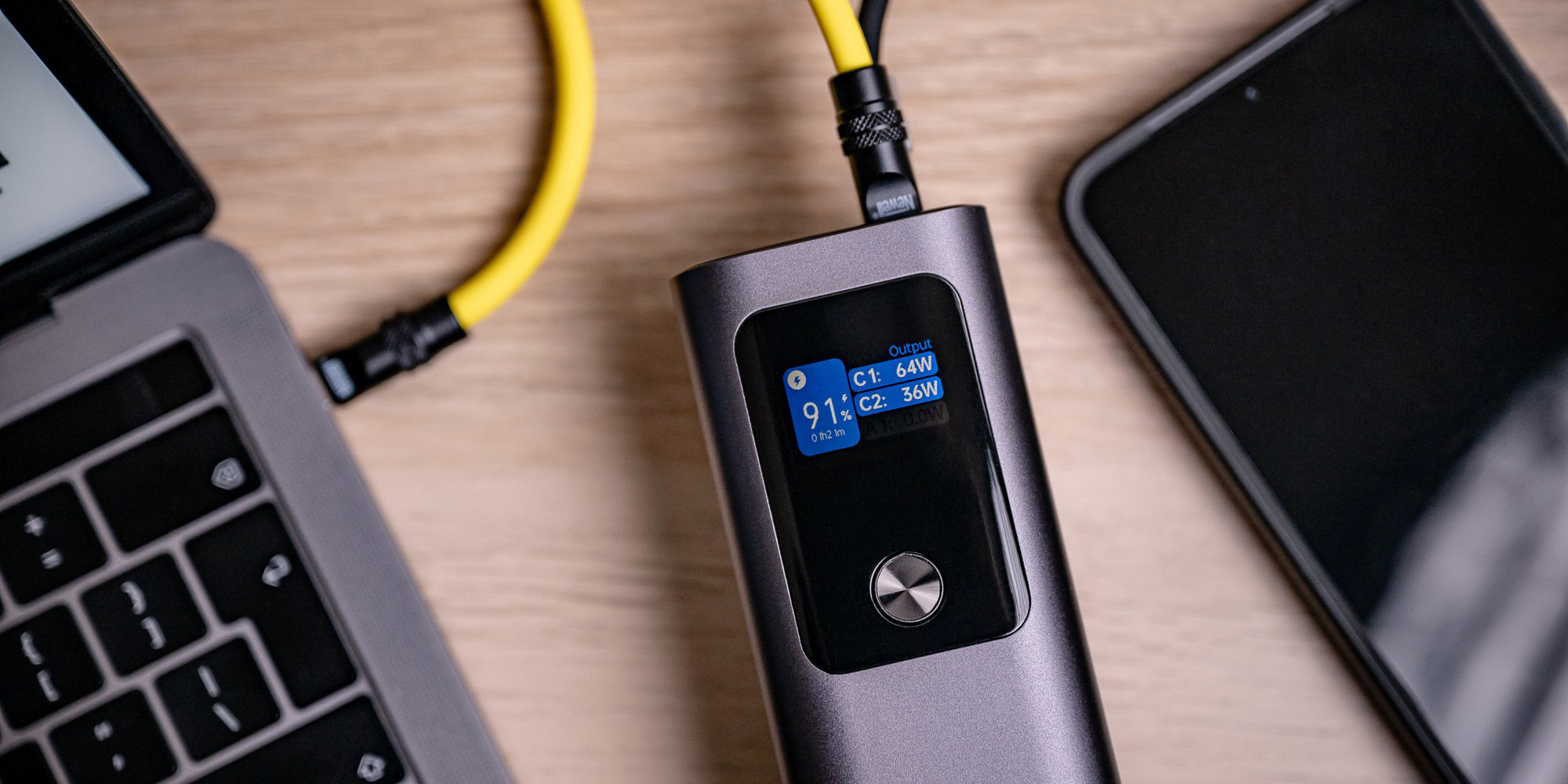 Power Bank Newell Vayu 27000 mAh PD 140 W