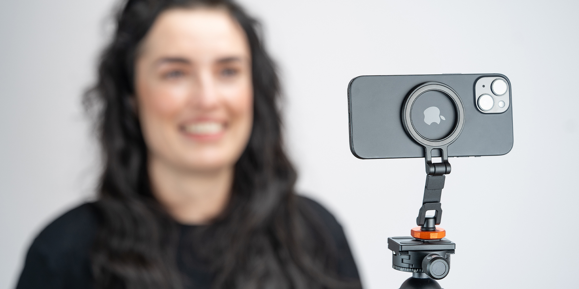 Uchwyt na telefon Newell MagSafe M-Grip