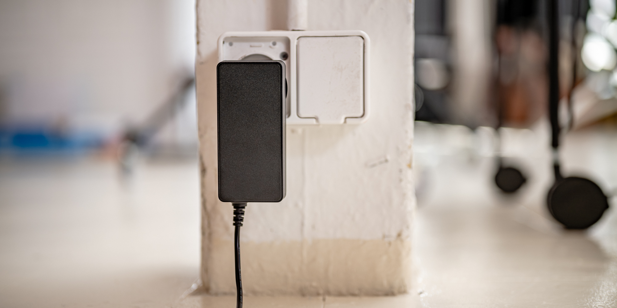 Zasilacz sieciowy Newell 19 V _ 3,42 A, wtyk DC 5,5 _ 2,1 mm