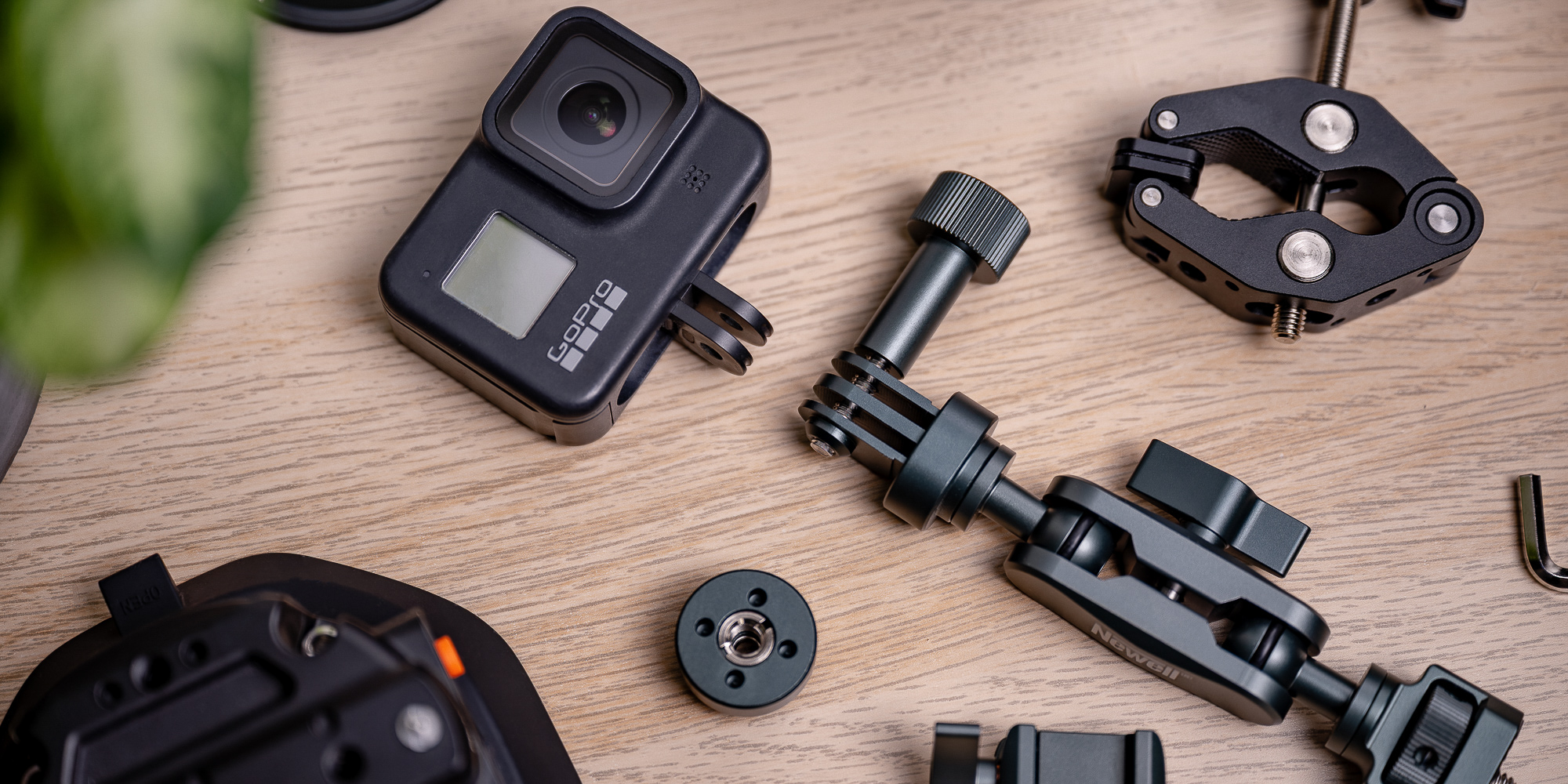 Zestaw akcesoriów montażowych Newell do aparatów i kamer