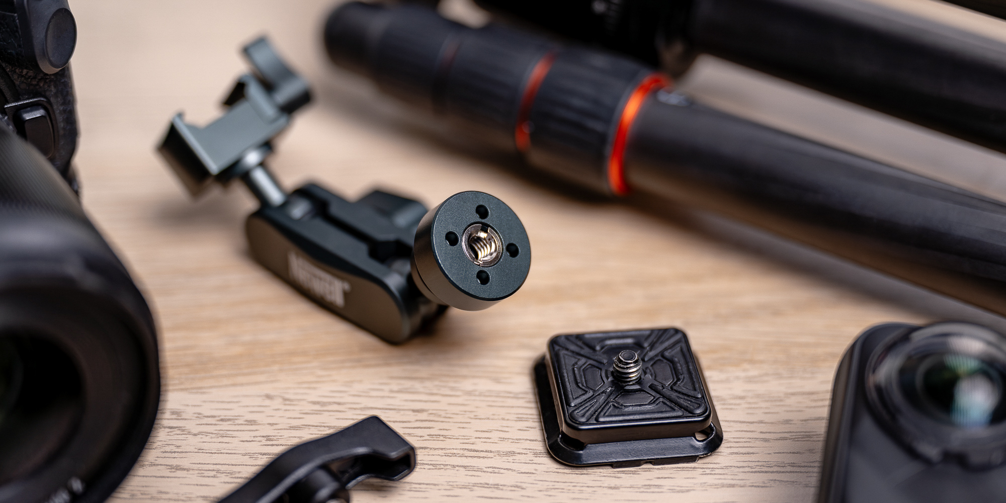 Zestaw akcesoriów montażowych Newell do aparatów i kamer