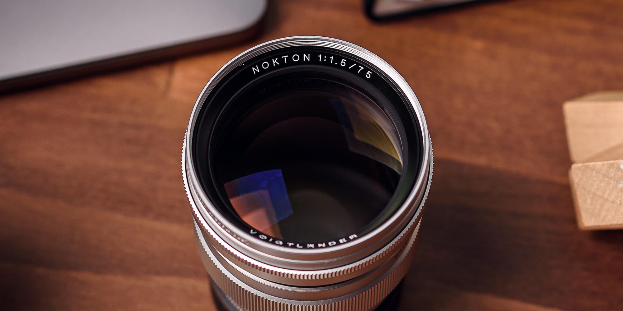 Obiektyw  Voigtlander Nokton 75 mm f/1,5 do Leica M -  srebrny