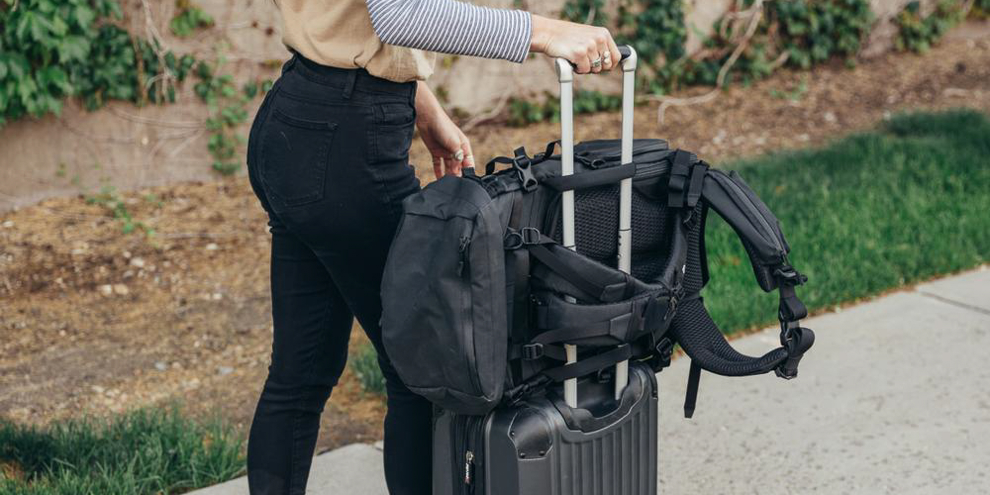 Wandrd Fernweh trekking backpack - travel suitcase mount