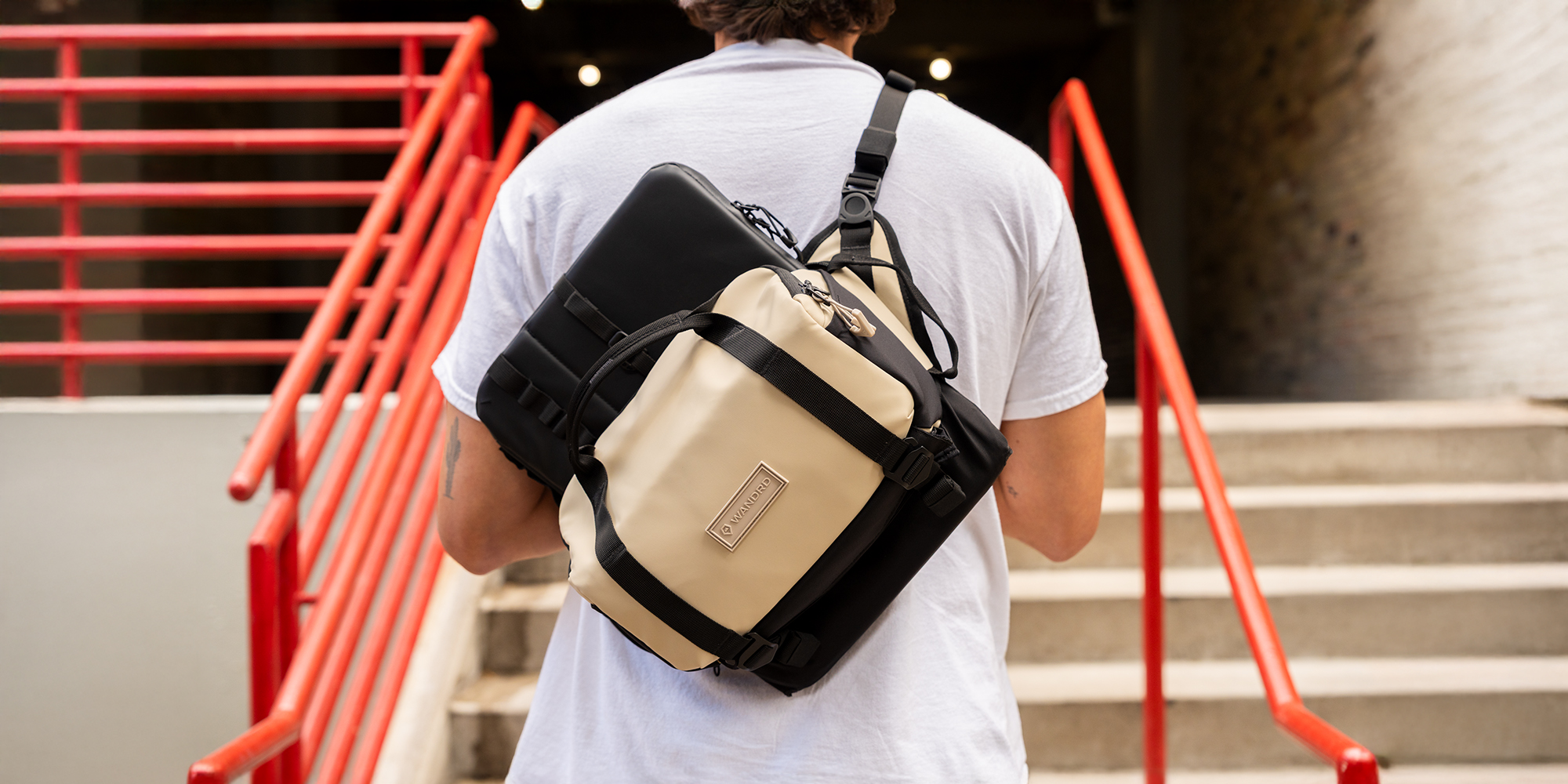 width=100% Torba fotograficzna Wandrd Rogue Sling 6 l v2 - brązowa