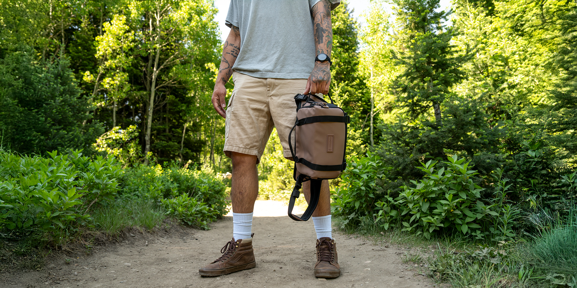 width=100% Torba fotograficzna Wandrd Rogue Sling 6 l v2 - czerwona